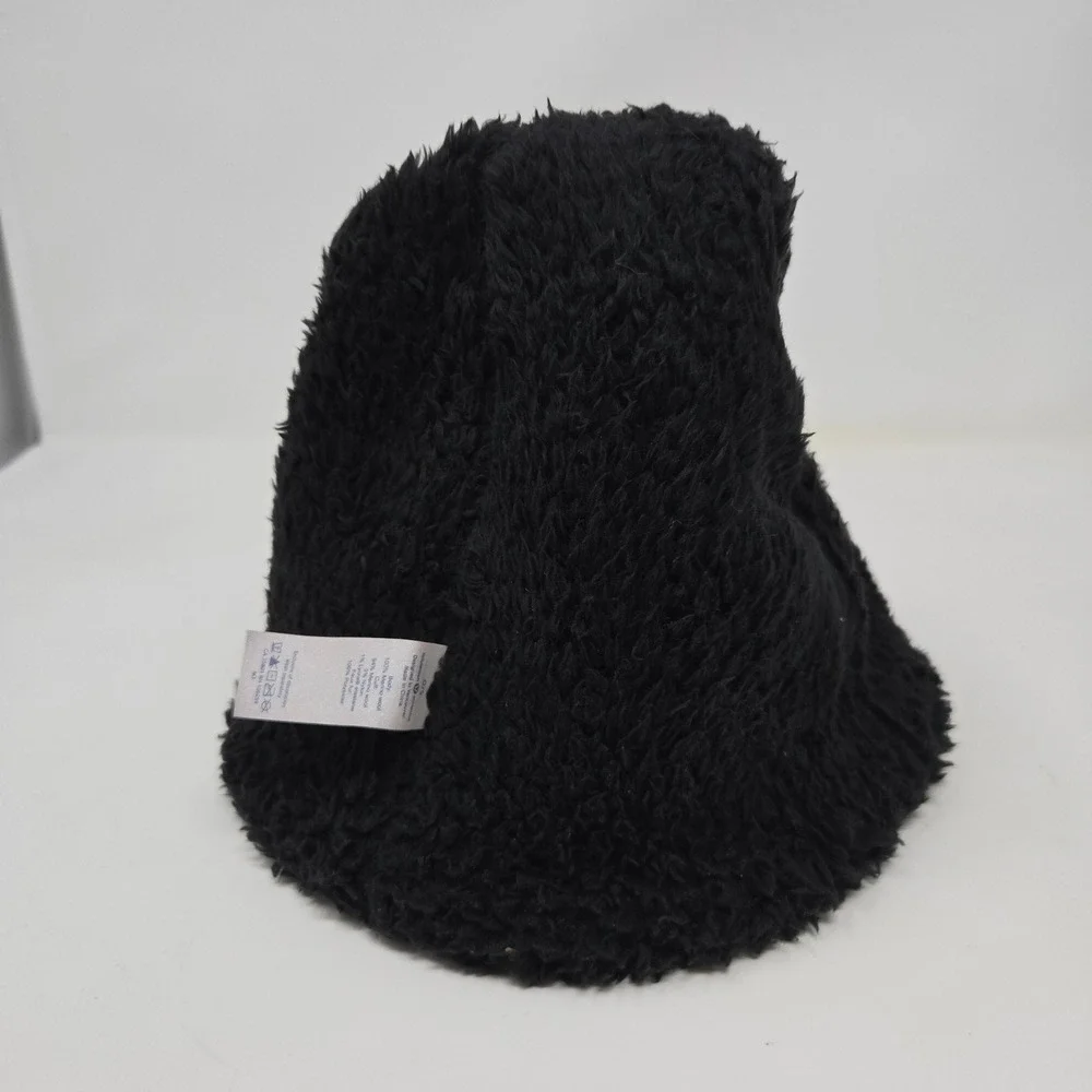 Lululemon Beanie Hat Black‎ Faux Fur Lined Merino Wool Cozy Winter Warm - Picture 5 of 6